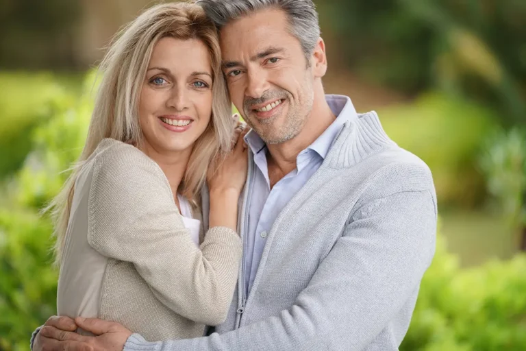 Enclomiphene vs HCG: Benefits, Side effects for Mens Health